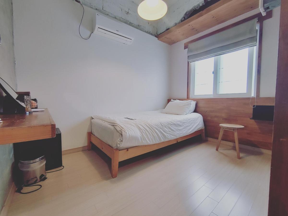 Good Day Mate Hostel Busan Exterior photo