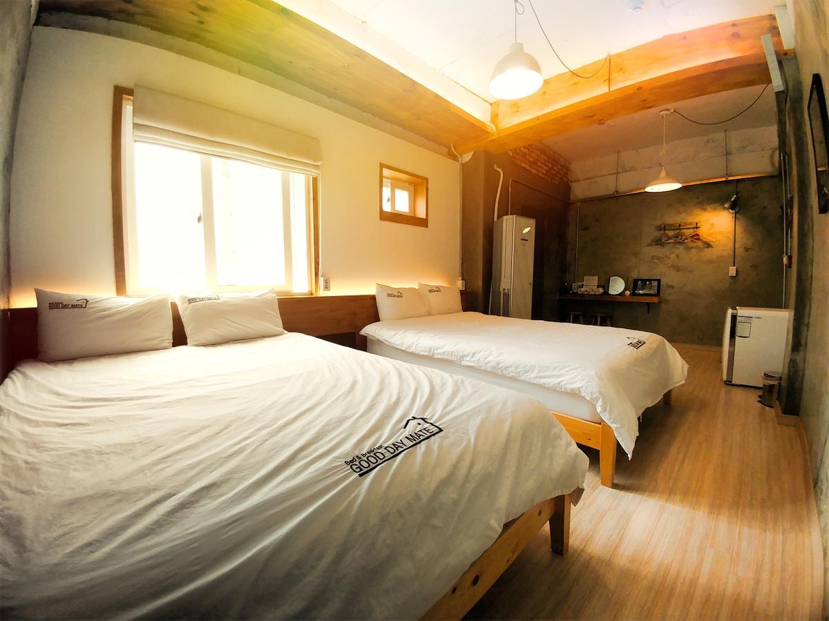 Good Day Mate Hostel Busan Exterior photo